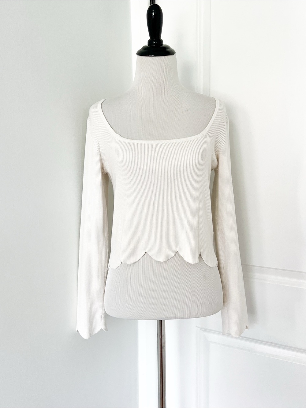 Cream Ribbed Scallop Hem Long Sleeve Top